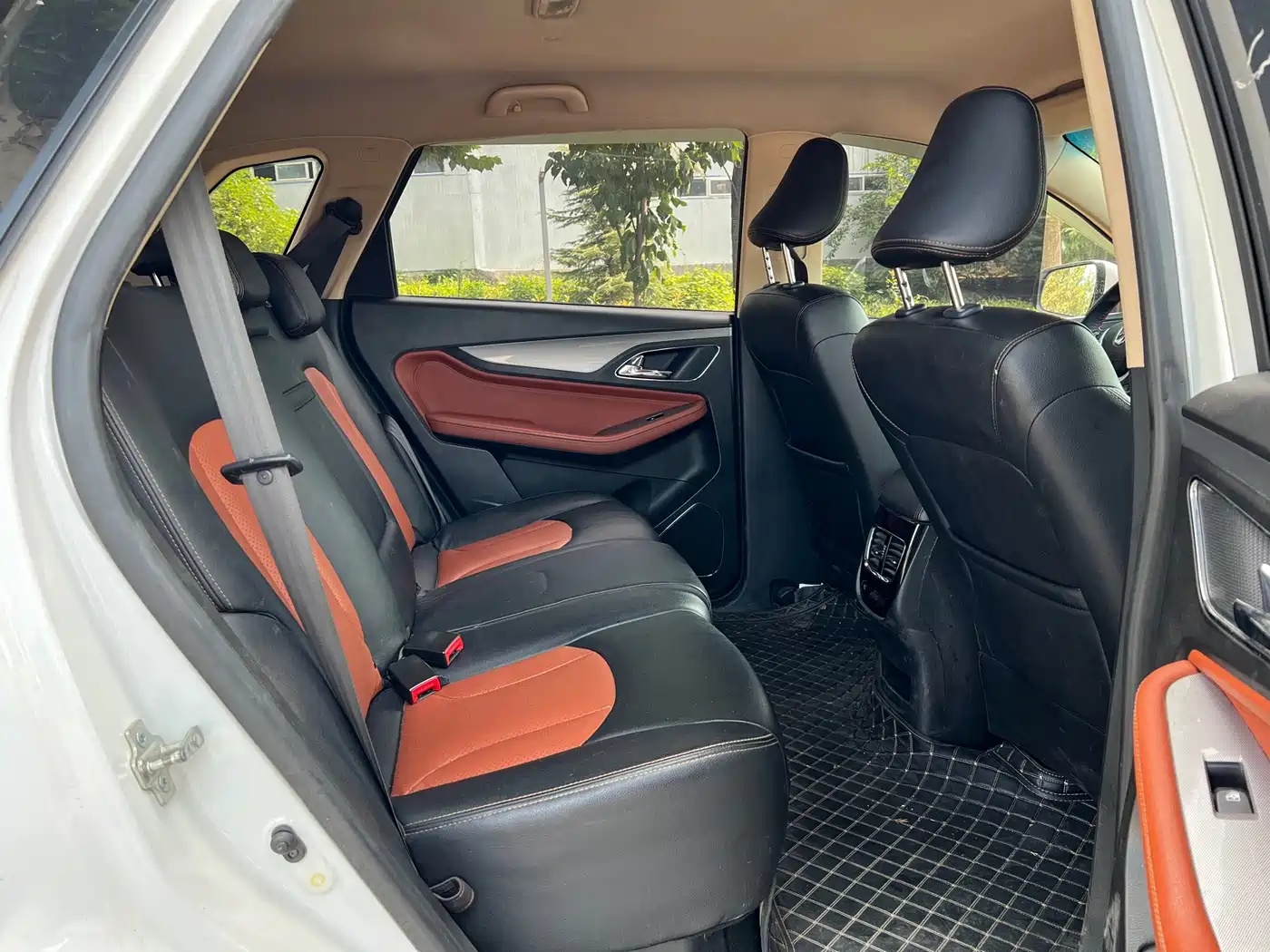Baojun 560 2015 2015 1.8L Manual Elite