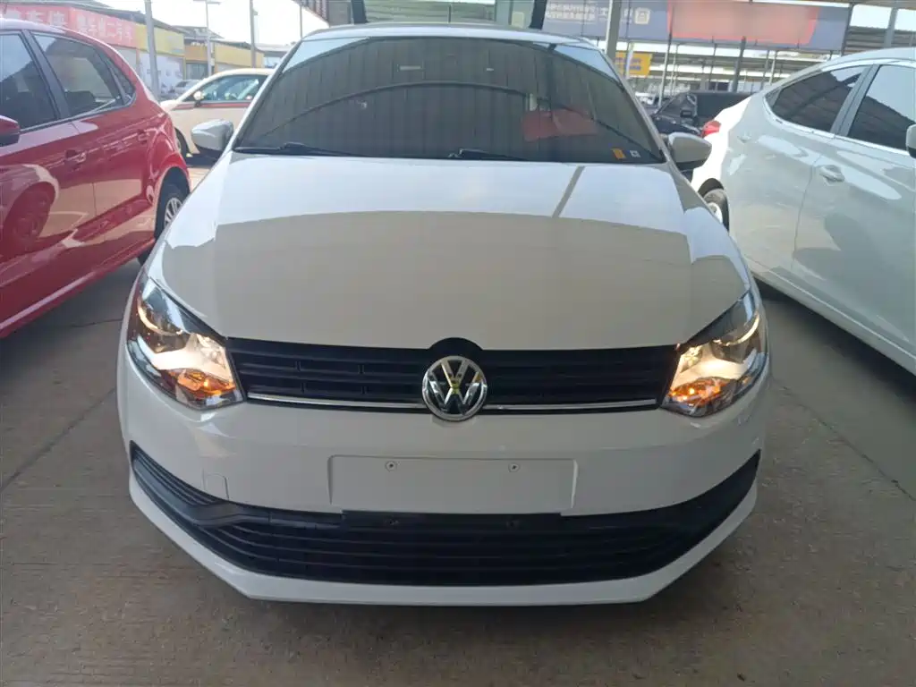 Volkswagen Polo 2018 1.5L Auto Safe Drive фото 3