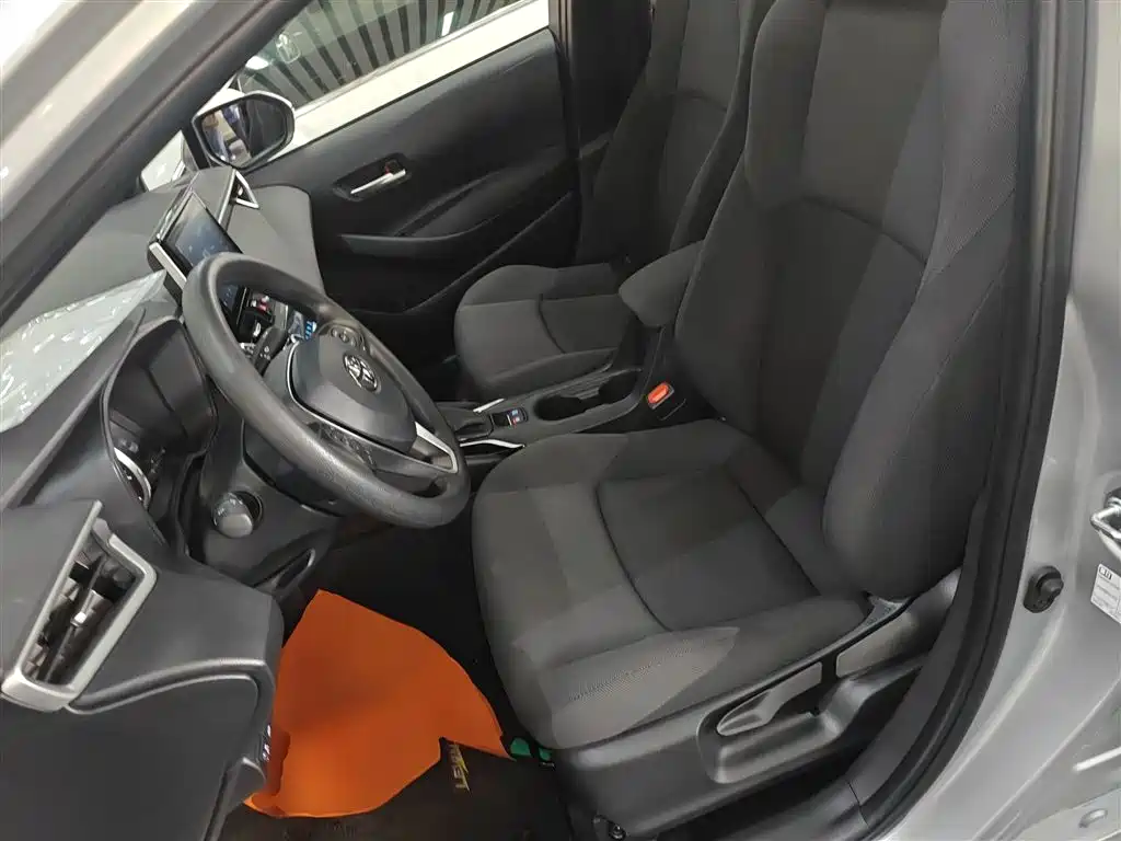 Toyota Levin 2021 185T CVT Luxury Edition фото 11
