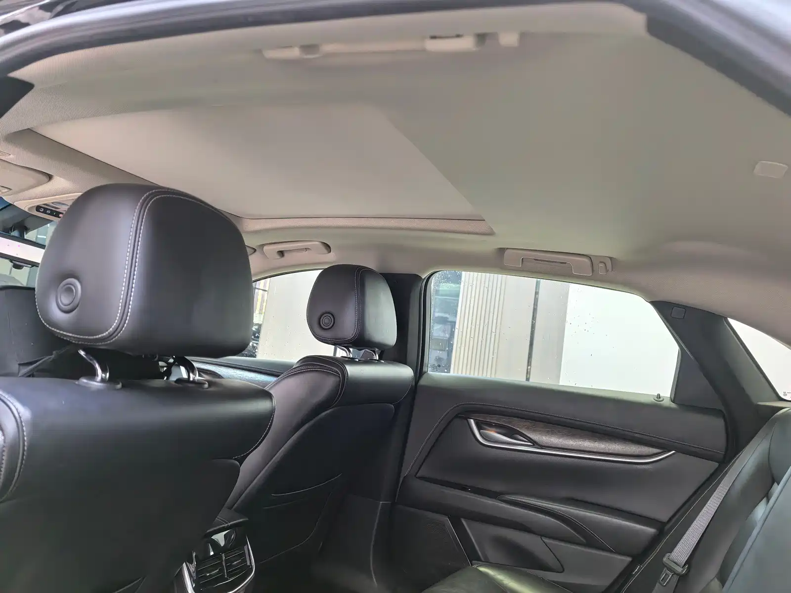 Photo 12 - Cadillac XTS