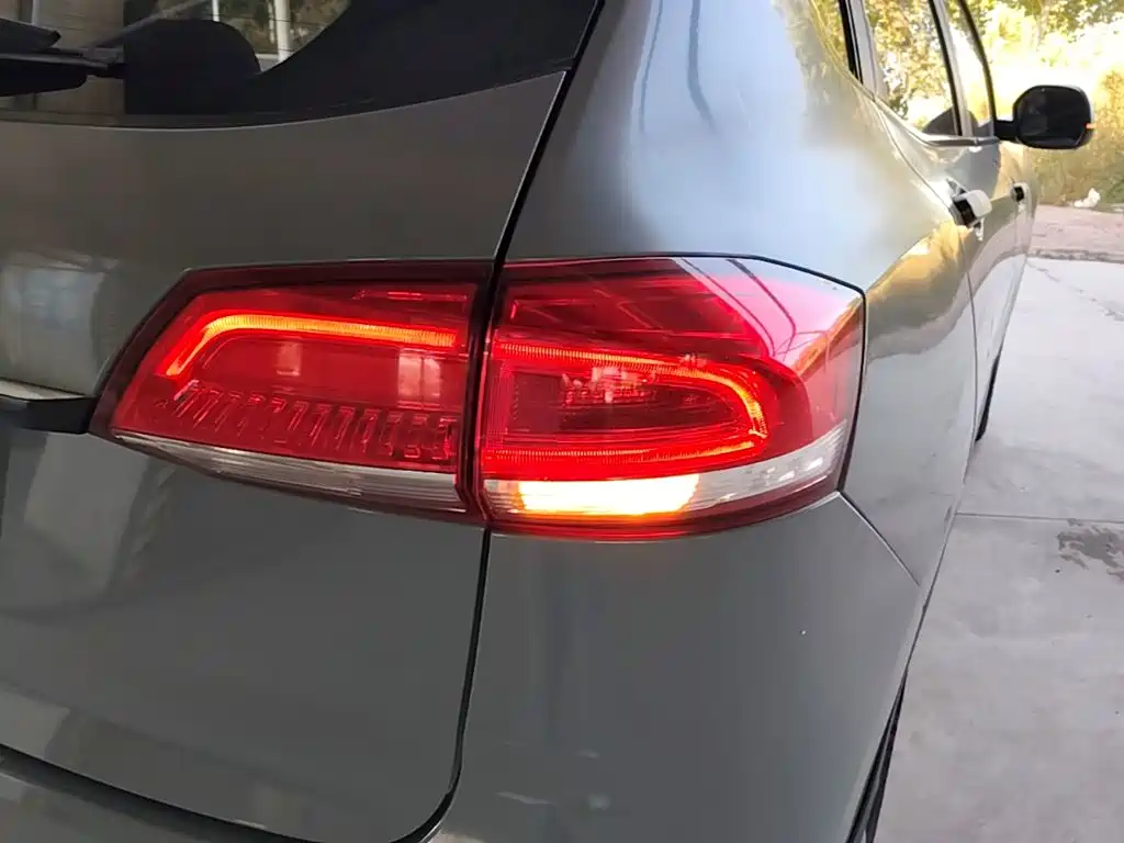 Фото 8 - Haval H2s