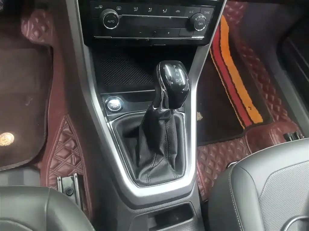 Volkswagen T-Cross 2019 280TSI DSG Luxury Edition фото 14