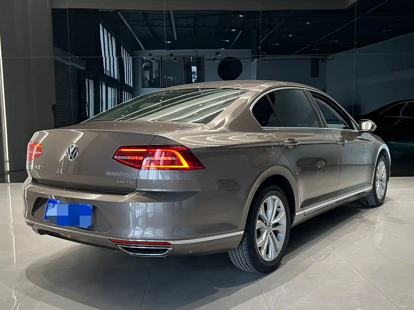 Volkswagen Magotan 2017 330TSI DSG Luxury фото 5