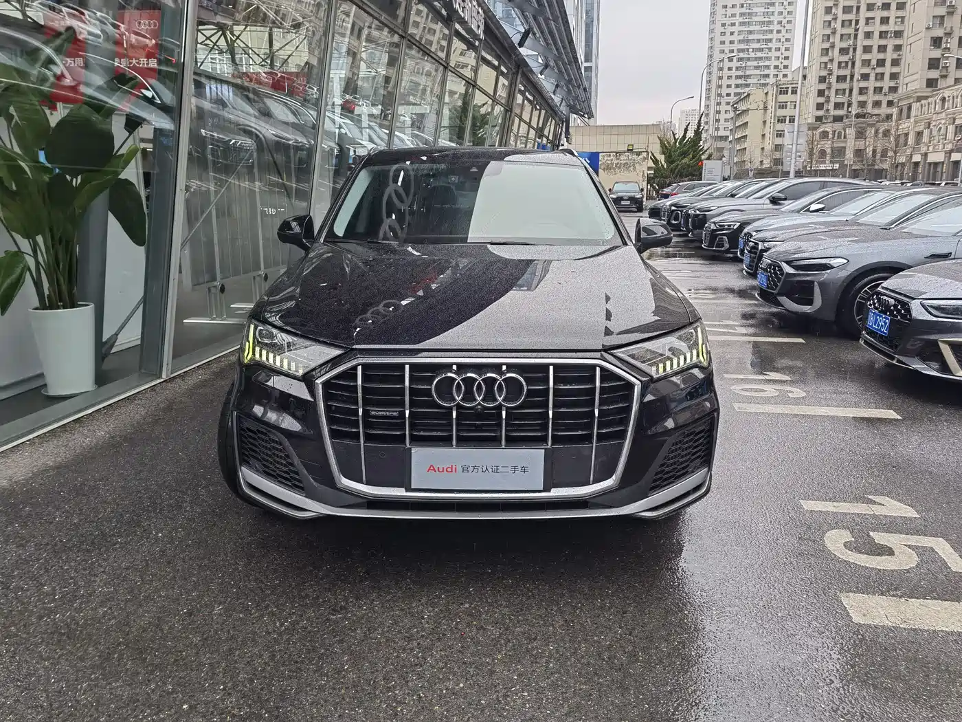 Audi Q7 2020 55 TFSI quattro S line Sport фото 2