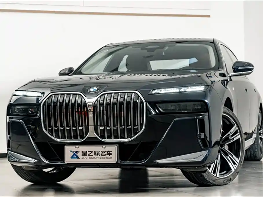 BMW 7 Series 2023 Model 740Li Leading M Sport Package фото 3