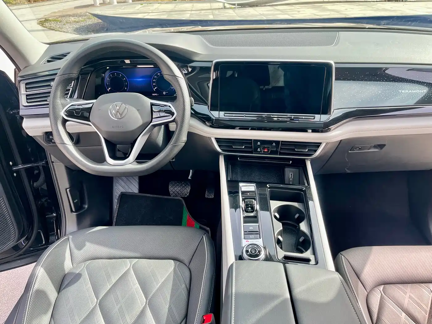 Volkswagen Teramont 2024 380TSI 4WD Prestige Luxury Edition фото 12