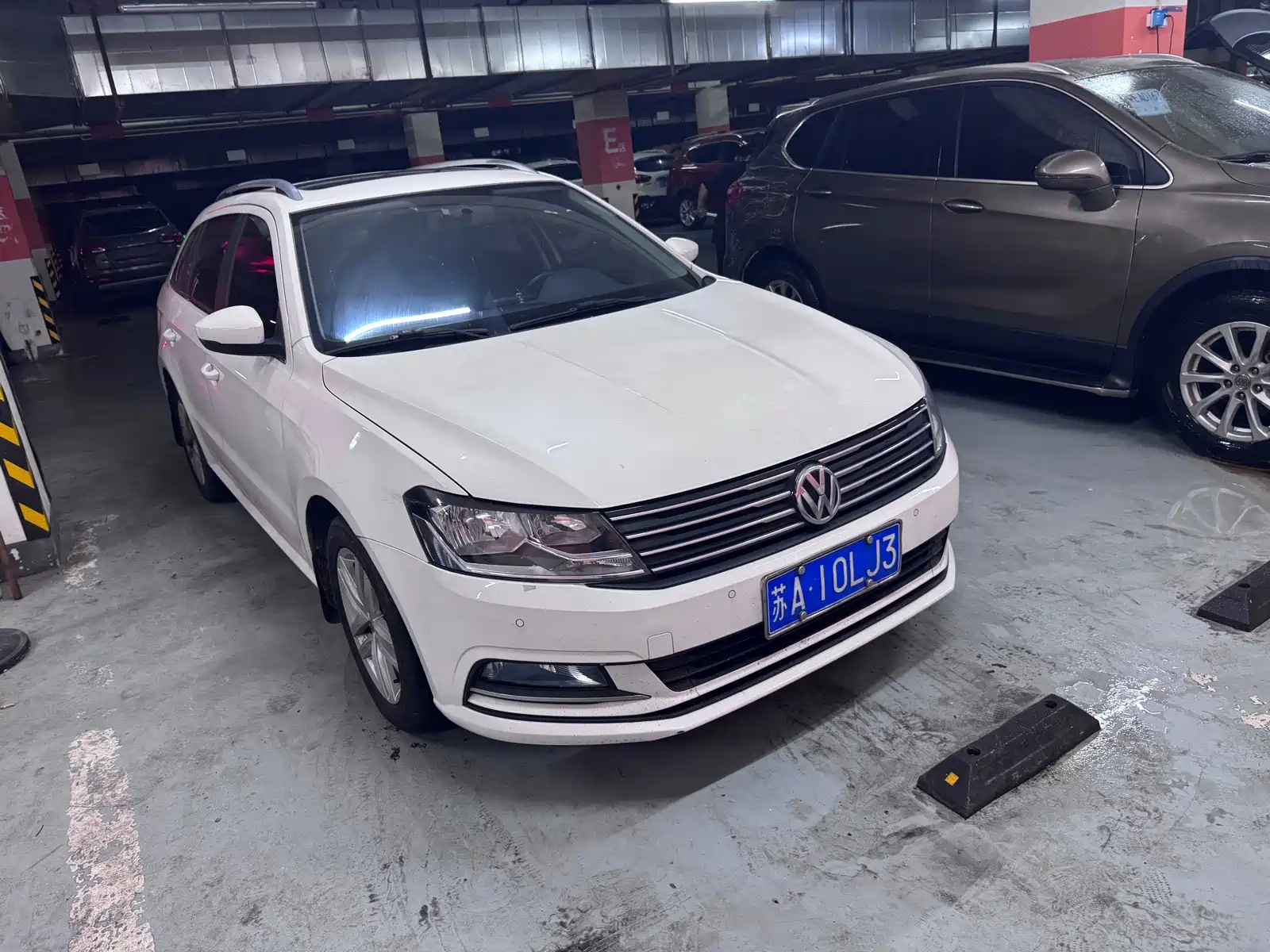 Photo 1 - Volkswagen Lavida Tour