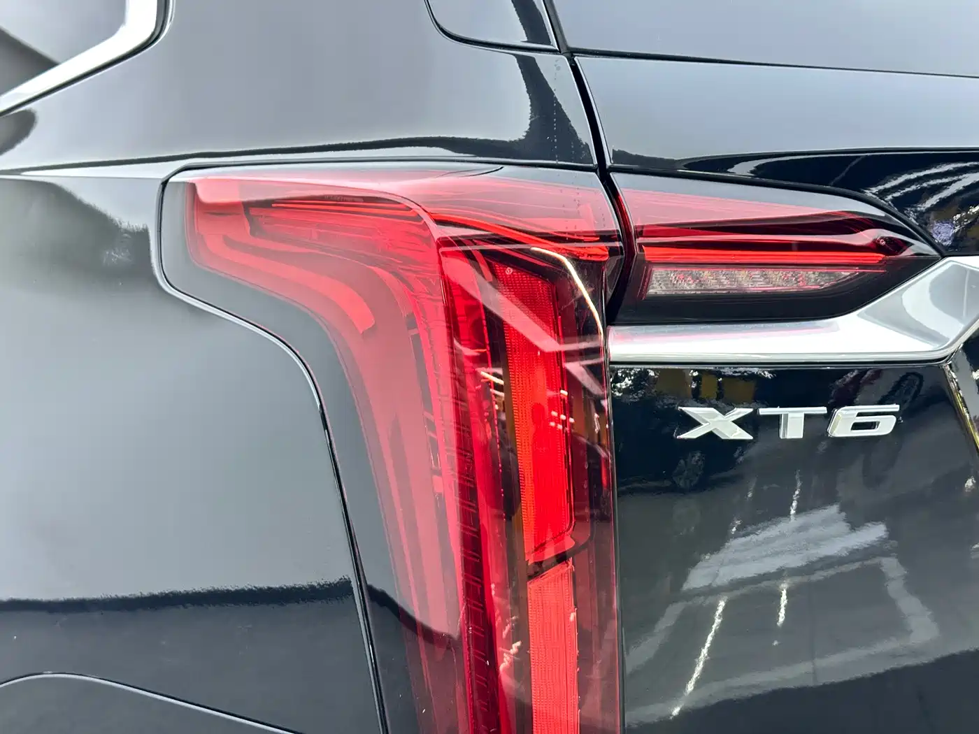 Cadillac XT6 2022 2.0T 6-Seater 4WD Luxury Edition фото 10