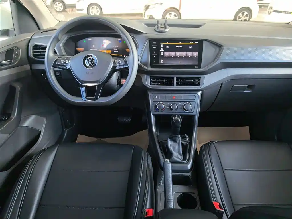 VOLKSWAGEN TU KAI