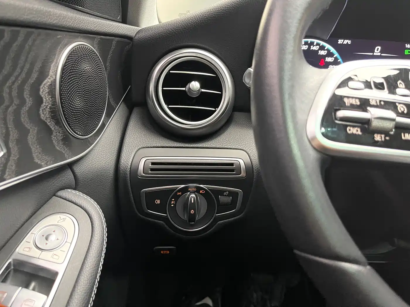 Mercedes-Benz C-Class (Import) 2020 Facelift C 200 Wagon фото 18