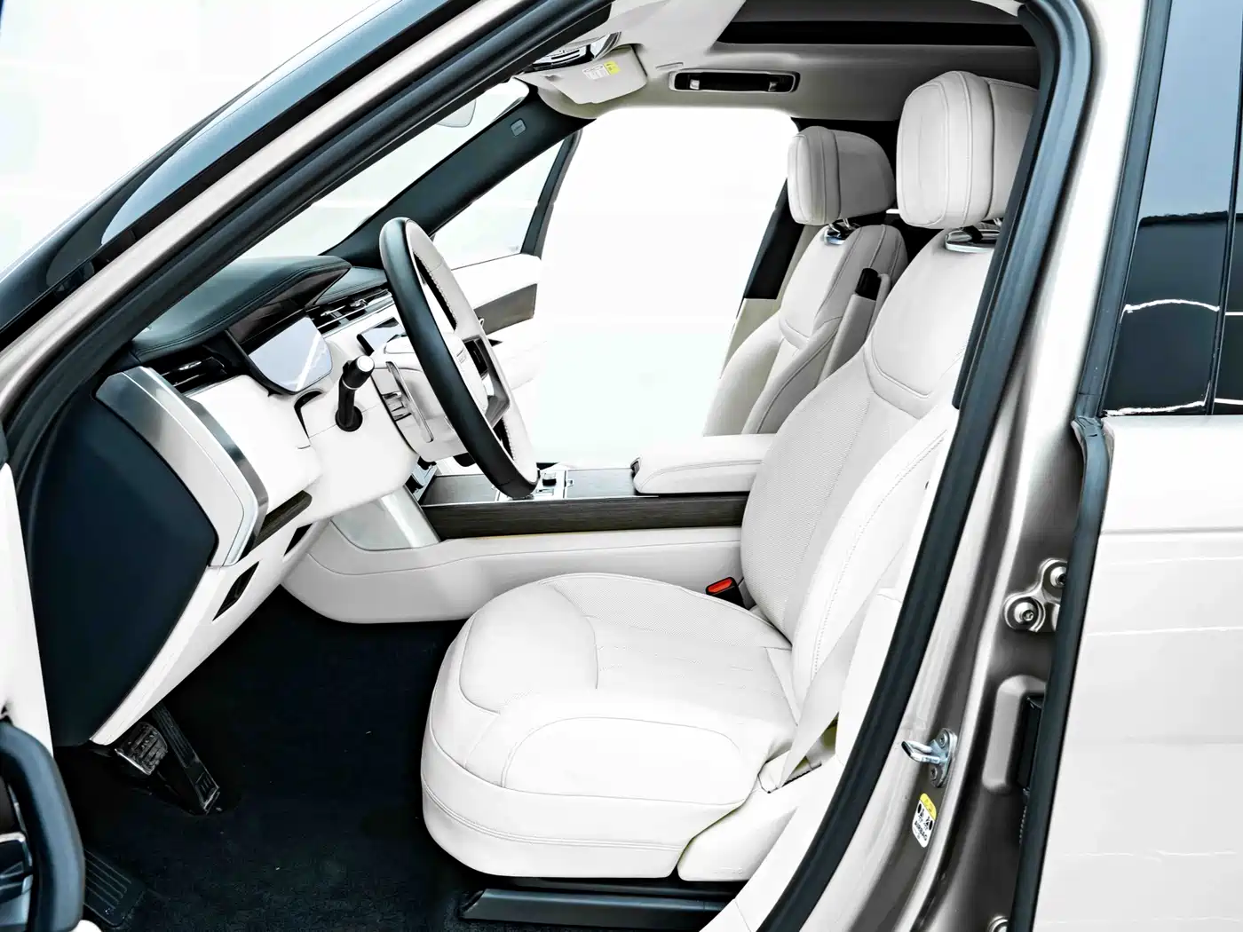 Photo 6 - Land Rover Range Rover