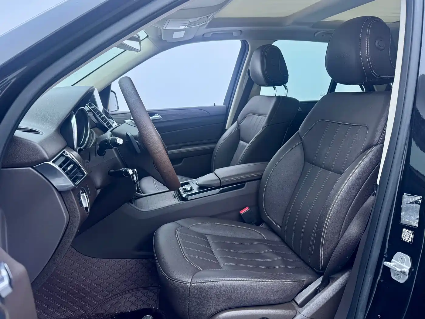 Mercedes-Benz GLE 2016 GLE 320 4MATIC Luxury фото 11
