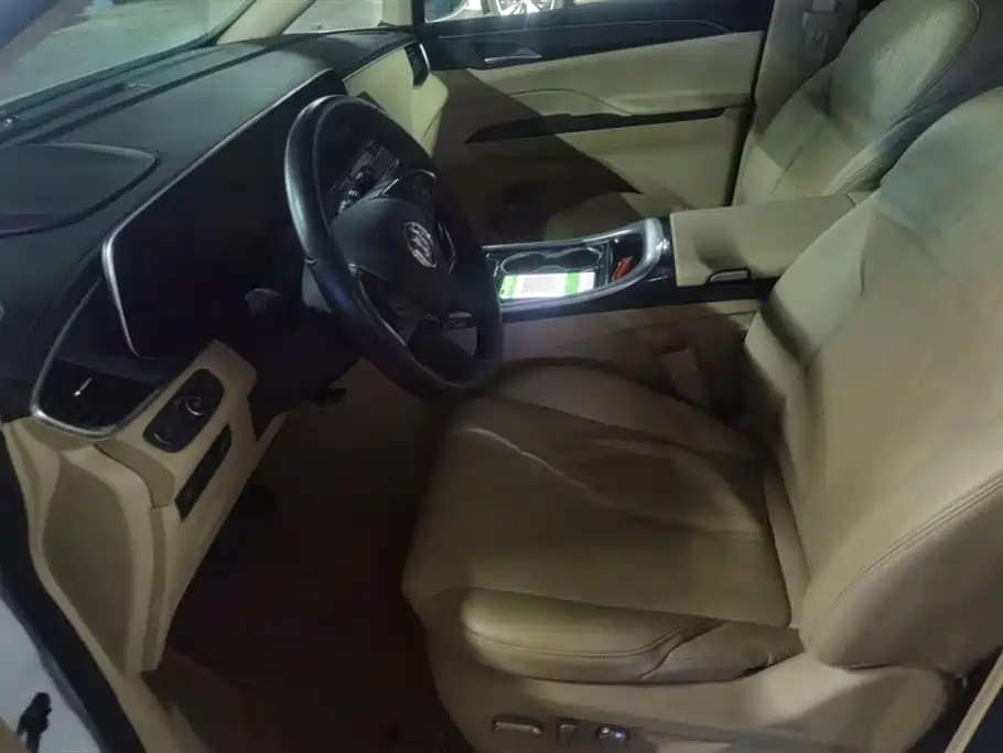 Buick GL8 2023 ES Landmaster Exclusive фото 9