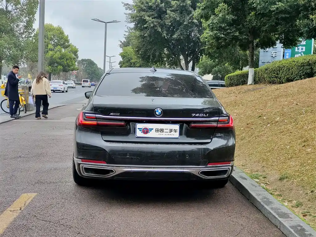 BMW 7 Series 2019 740Li Leading Luxury Package фото 5