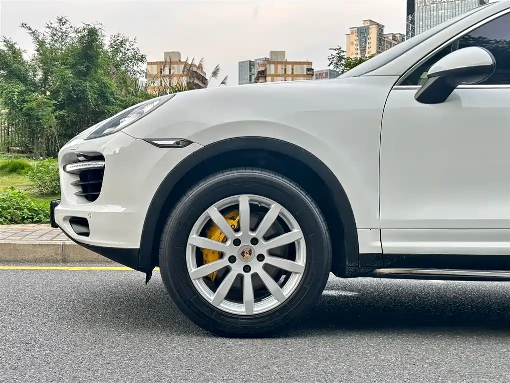 Porsche Cayenne 2011 Cayenne 3.0T фото 4