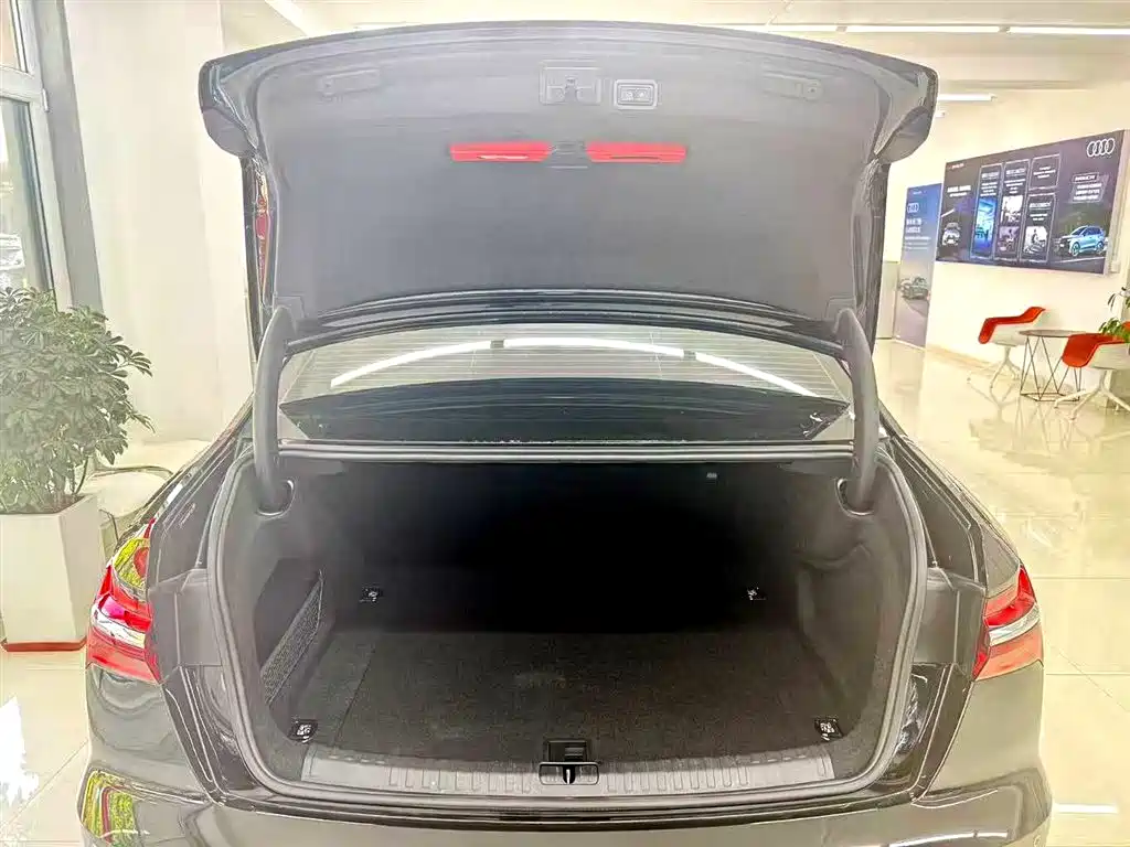 Audi A6L 2024 45 TFSI Premium Dynamic фото 3
