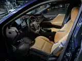 Фото 2 - Lexus ES