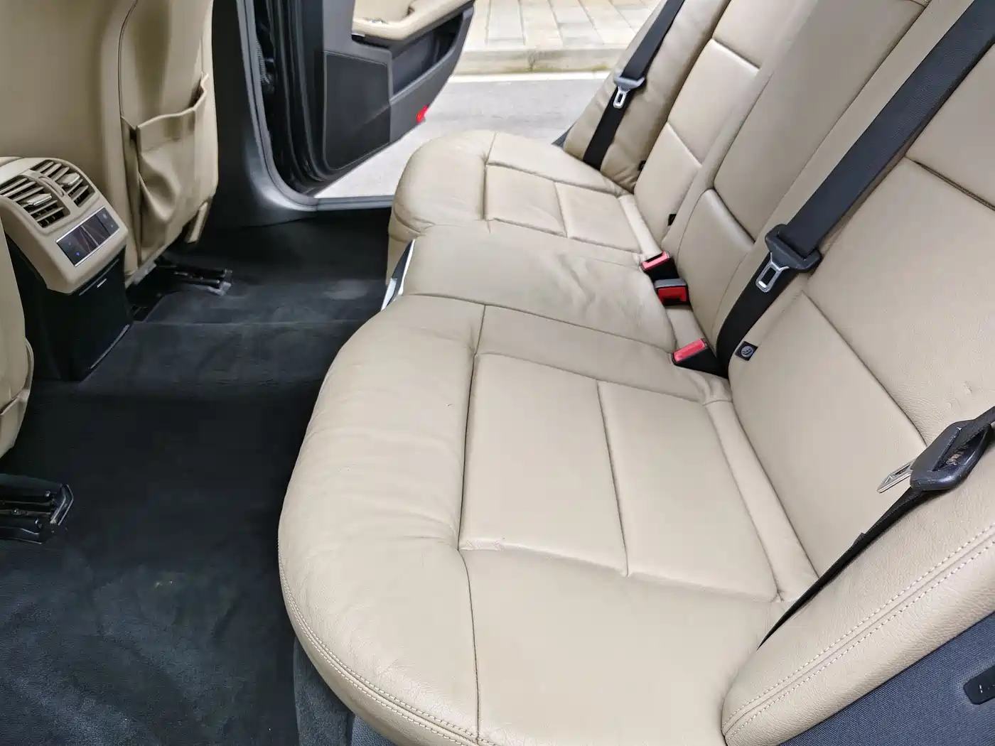 Mercedes-Benz E-Class 2010 E 300 L Fashion фото 12
