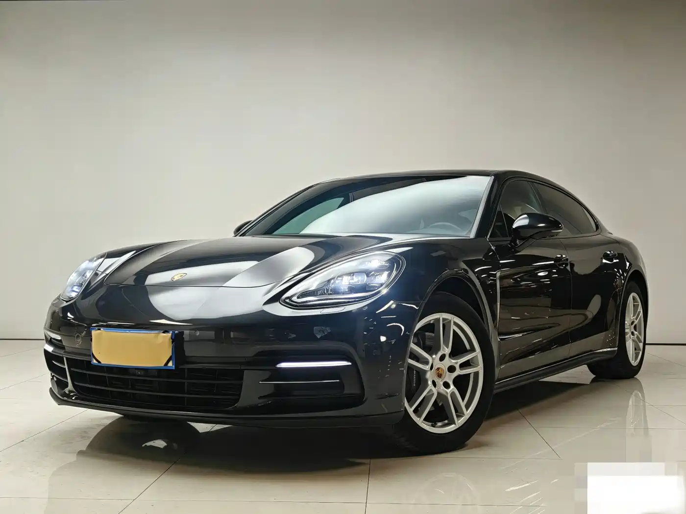 Porsche Panamera 2017 Panamera 4 Executive Long Wheelbase 3.0T