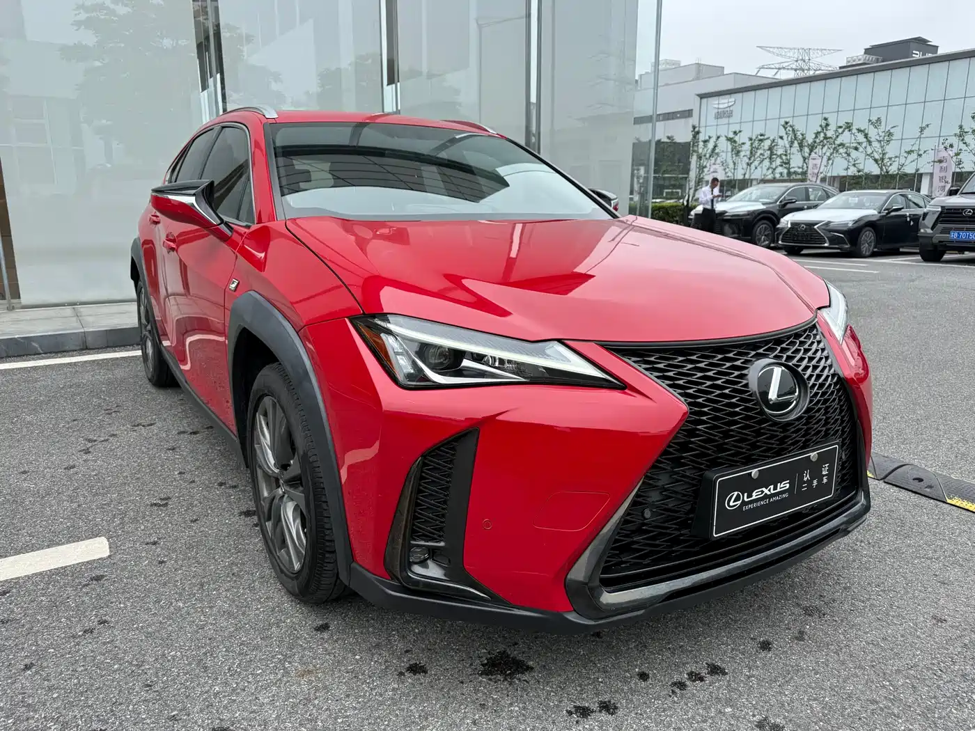 Lexus UX 2020 200 F SPORT Edition фото 3