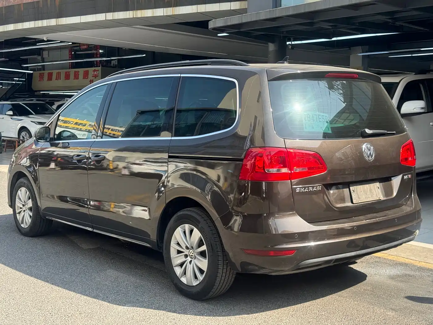 Volkswagen Sharan 2014 2.0TSI Comfort фото 4