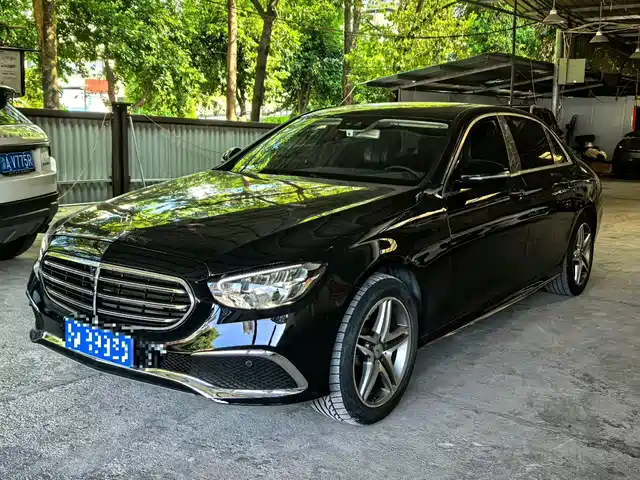  Mercedes-Benz Mercedes-Benz E-Class 2016 E 200 L Sport Type