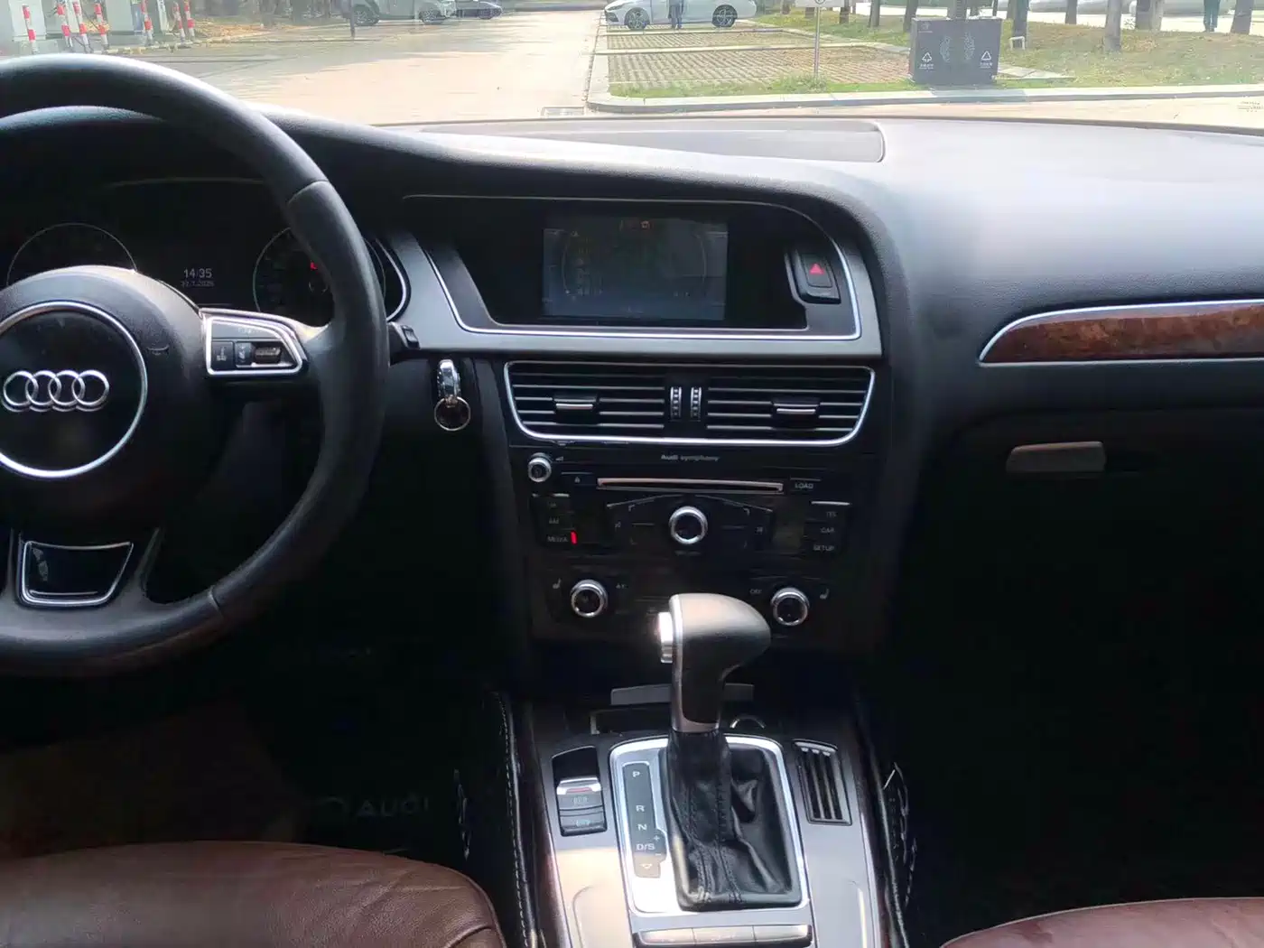 Audi A4L 2015 35 TFSI Auto Comfort фото 15