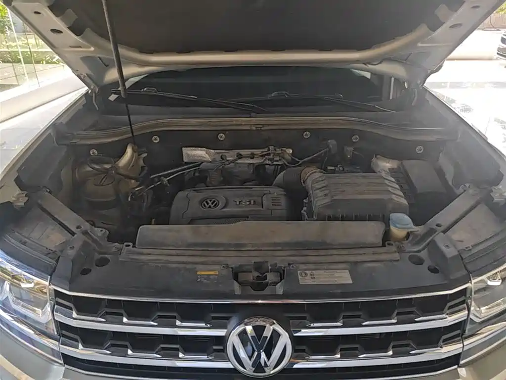 Volkswagen Teramont 2019 380TSI 4WD Luxury Edition China VI фото 20