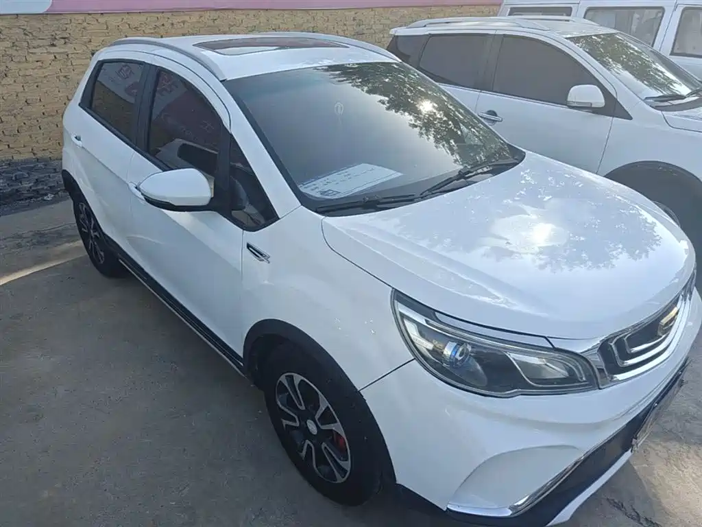 Фото 4 - Geely Vision X3