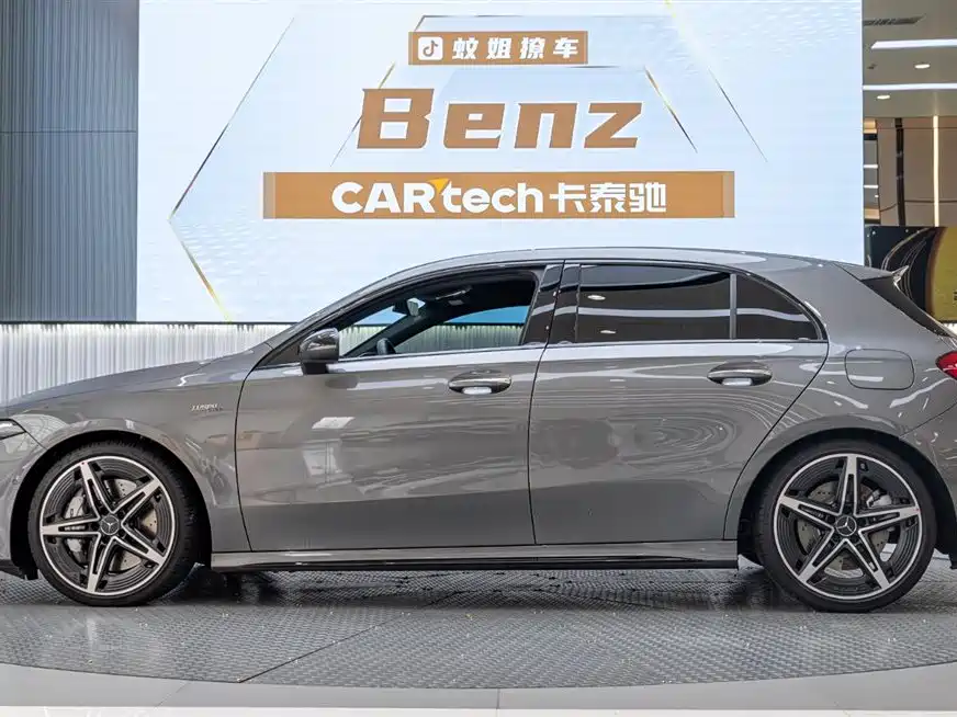 Mercedes-Benz A-Class AMG (Import) 2025 AMG A 35 4MATIC фото 18