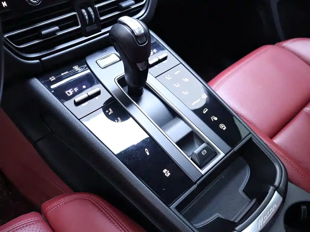 Porsche Macan 2023 Macan 2.0T фото 14