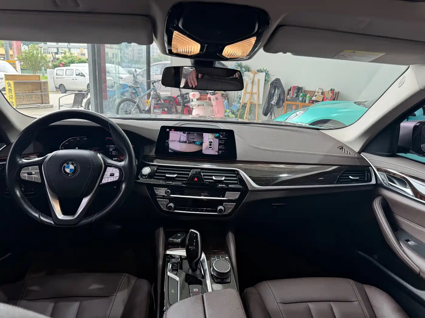 Фото 10 - BMW 5 Series