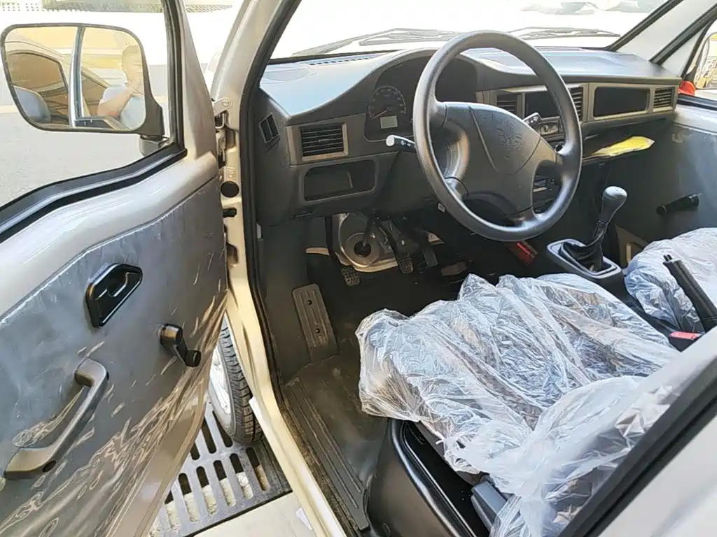 Wuling Motors Wuling Zhiguang 2026 2023 1.5L Utility 5/7-seater