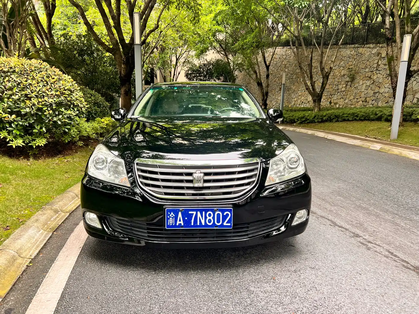 Toyota Crown 2010 3.0L Royal Saloon фото 2