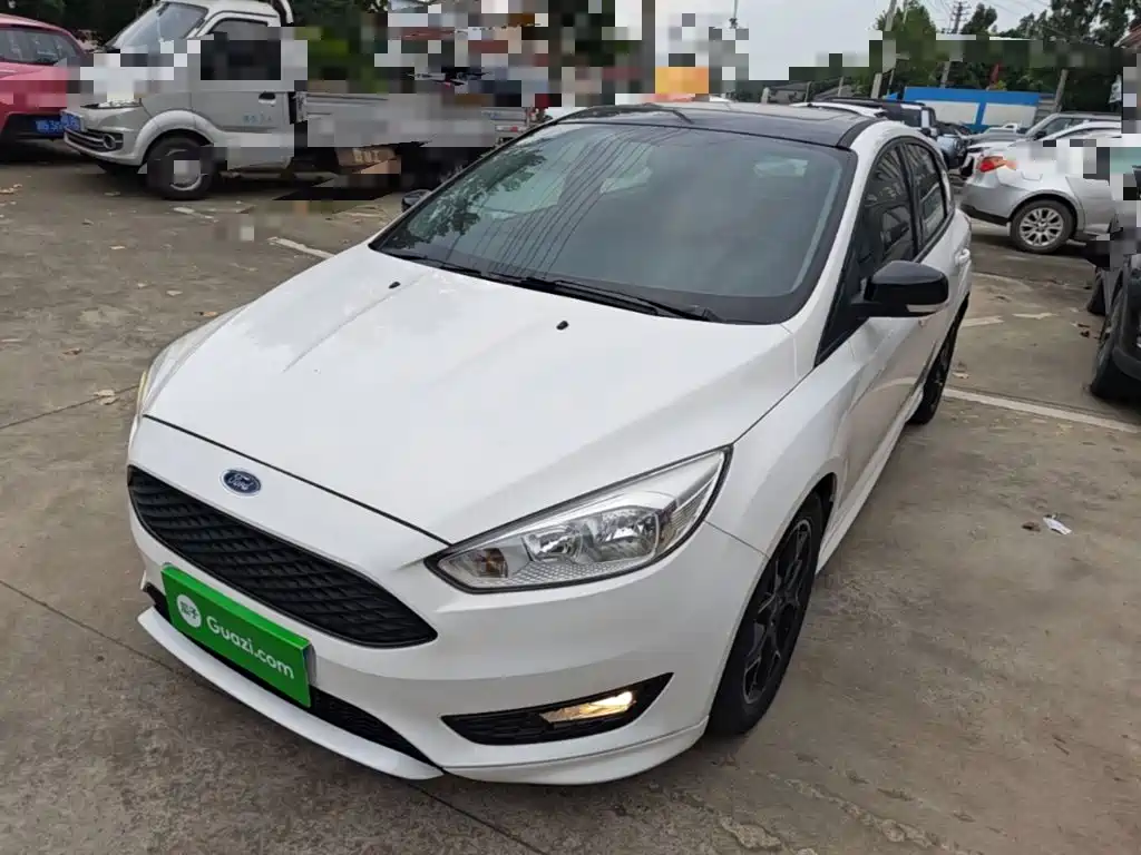 Photo 2 - Ford Focus