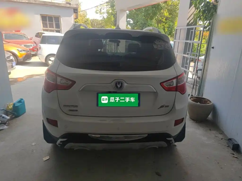 Фото 6 - Changan CS35