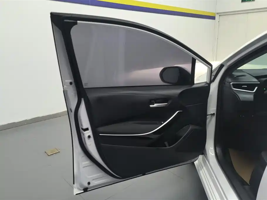 Toyota Corolla 2023 1.8L Smart Hybrid Dual Engine Elite Edition фото 7