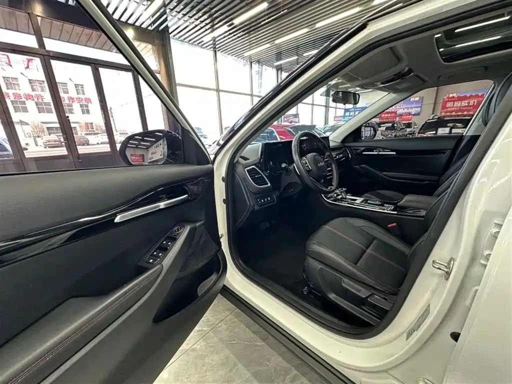 Kia KX3 Smart Run 2021 1.5L CVT Fashion Edition фото 4