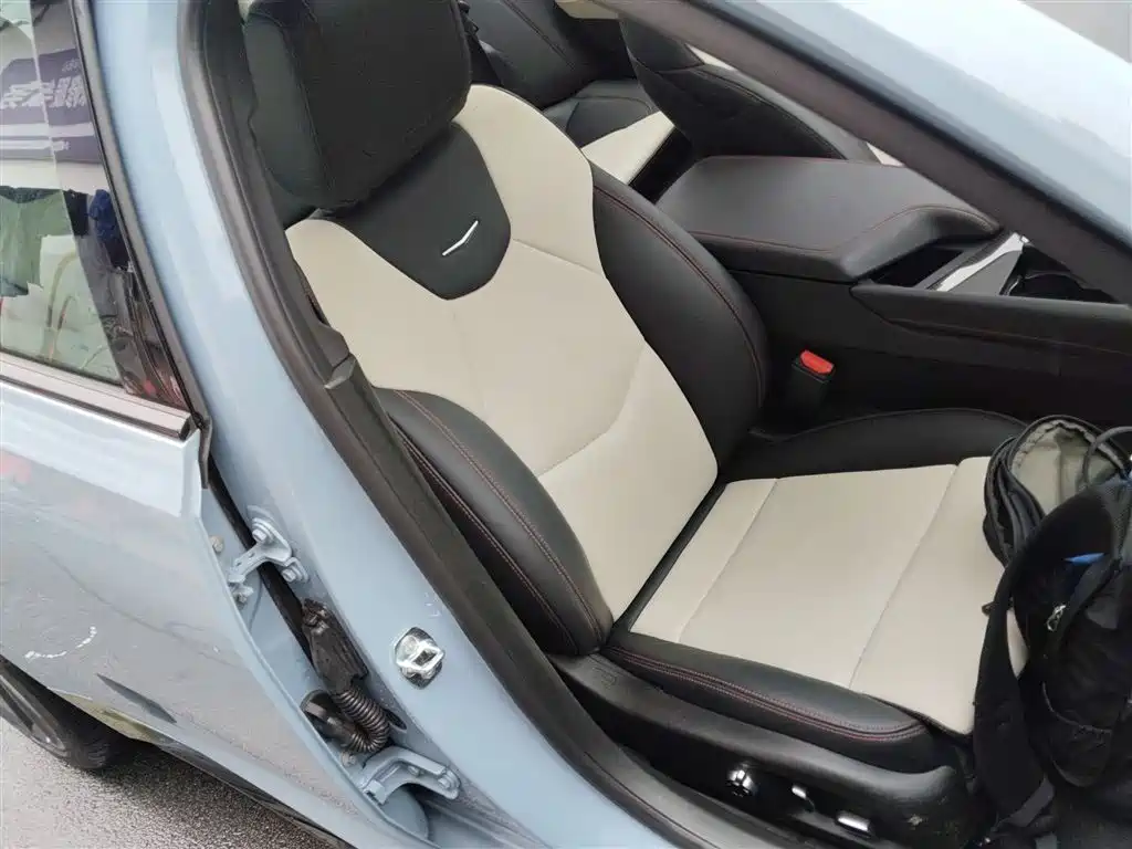 Cadillac CT5 2025 Model 28T Track Performance Edition фото 20