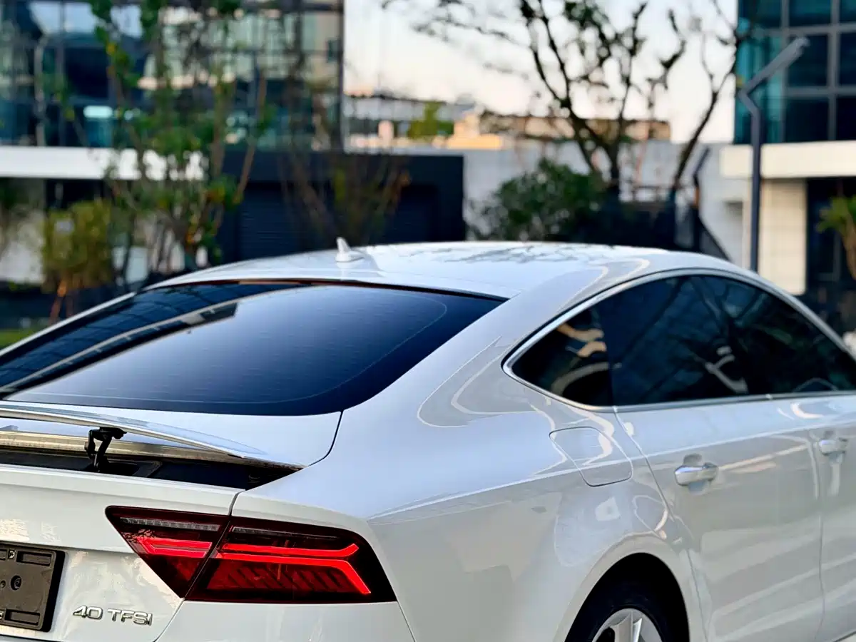 Фото 23 - Audi A7