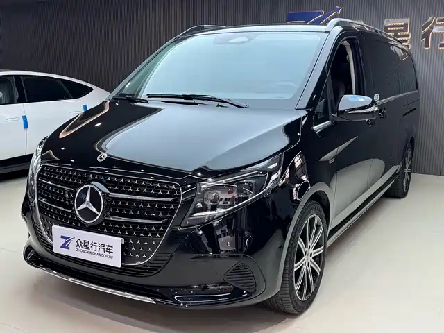 Mercedes-Benz V-Class 2024
