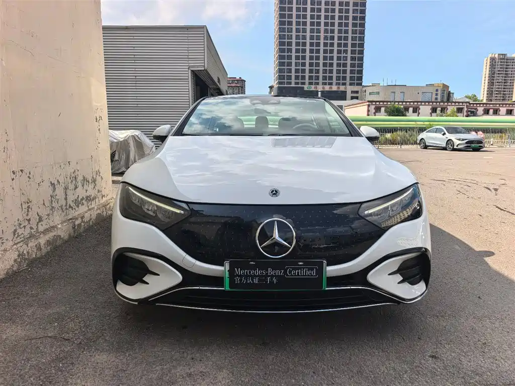 Mercedes-Benz EQE 2025 2025 Model 500 4MATIC Luxury Edition