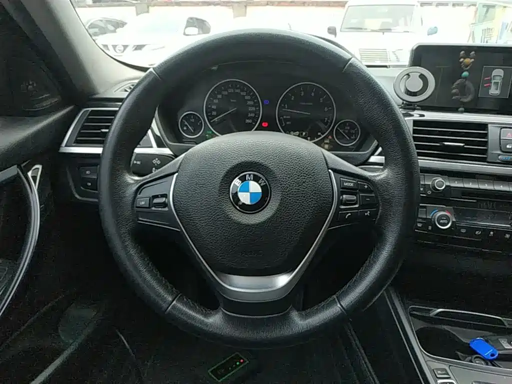 BMW 3 Series 2017 320Li Fashion фото 11