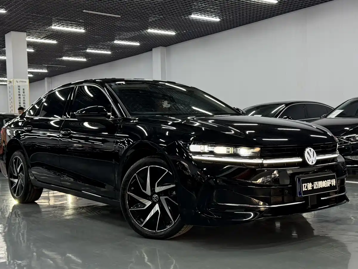 صورة 2 - Volkswagen Magotan