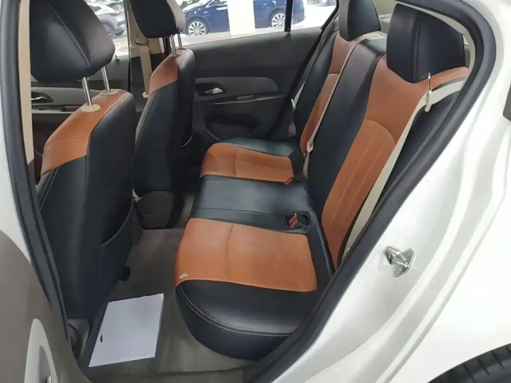 Chevrolet Cruze 2015 1.5L Classic SE AT фото 17