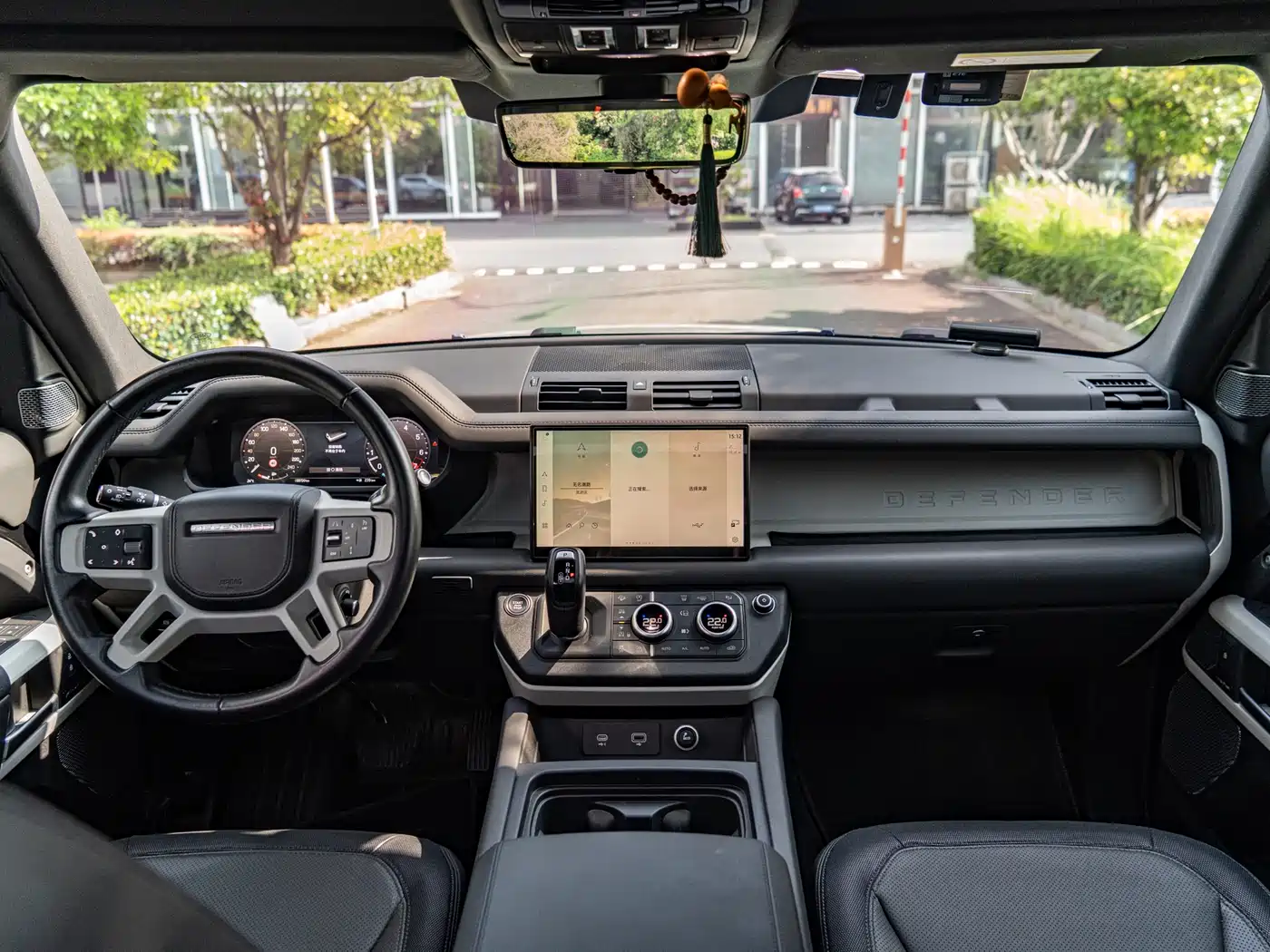 Land Rover Defender 2023 Facelift 110 3.0T P400 X-DYNAMIC HSE фото 11