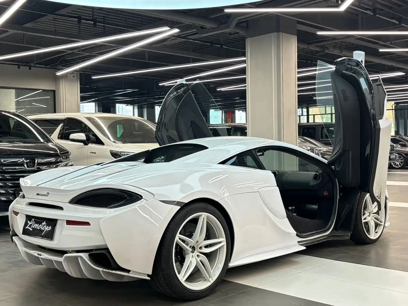 McLaren 570 2016 2015 570S 3.8T Coupe