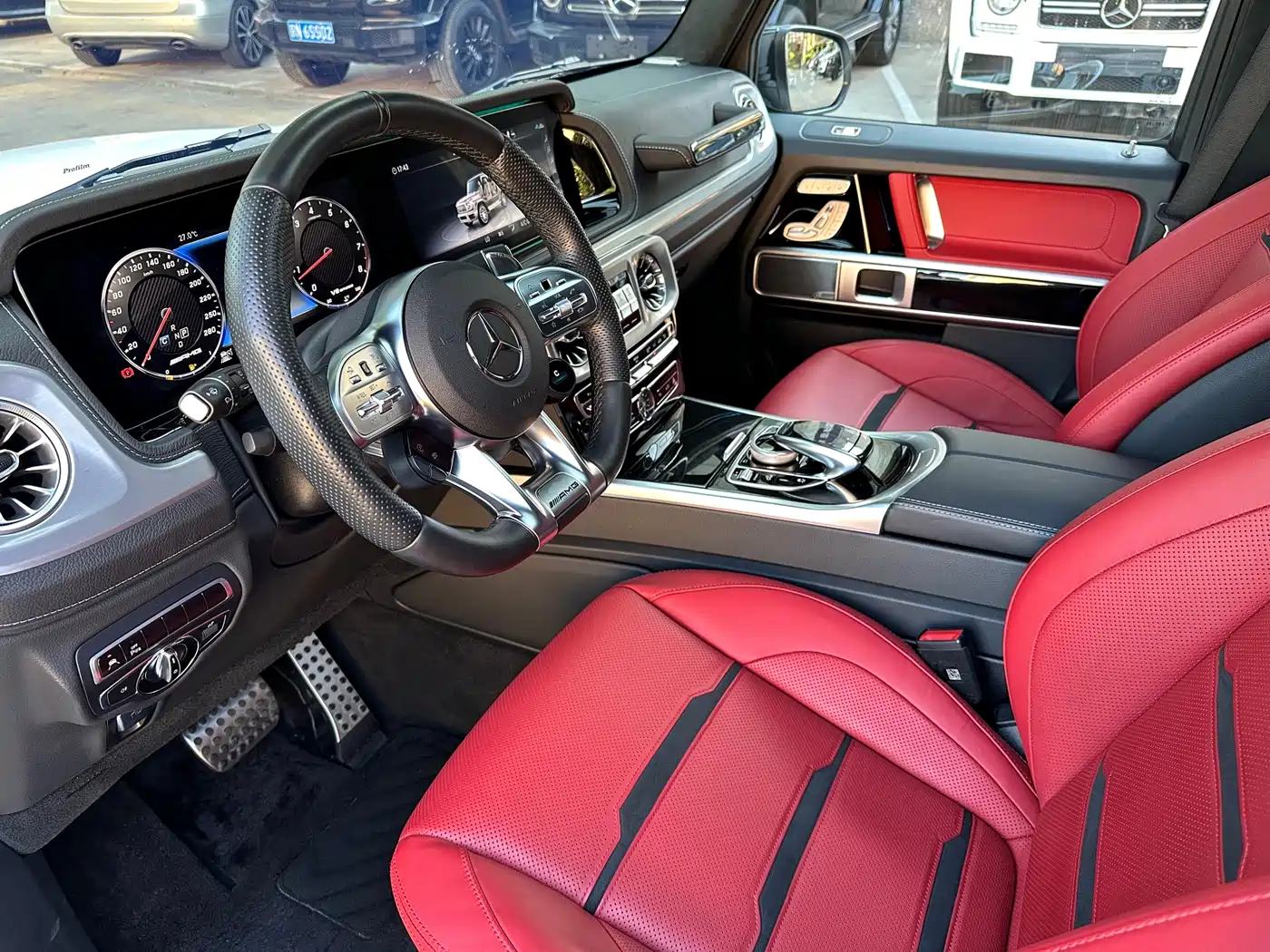 Mercedes-Benz G-Class AMG 2023 AMG G 63 фото 4