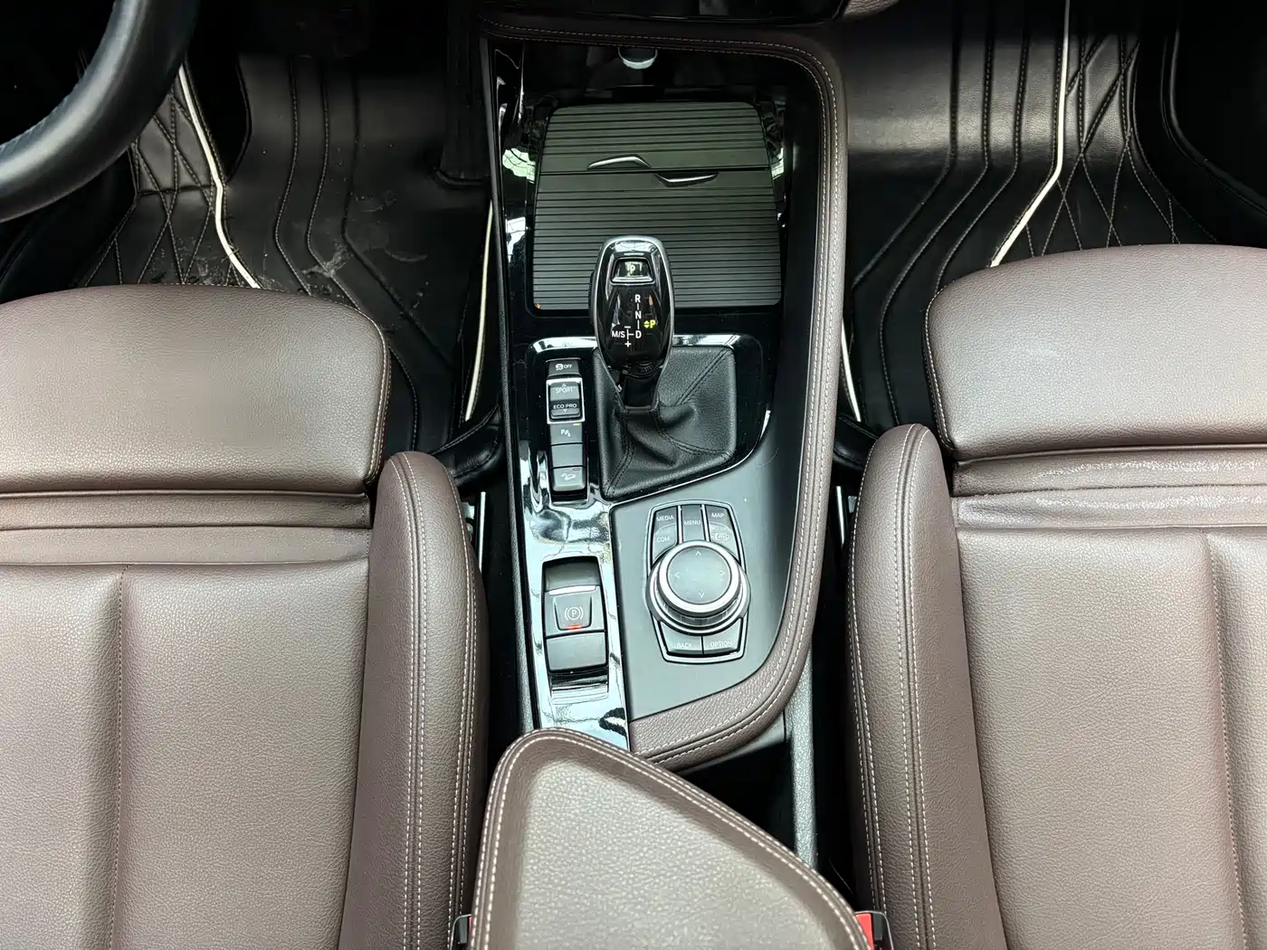 BMW X1 2021 xDrive25Li Exclusive фото 12