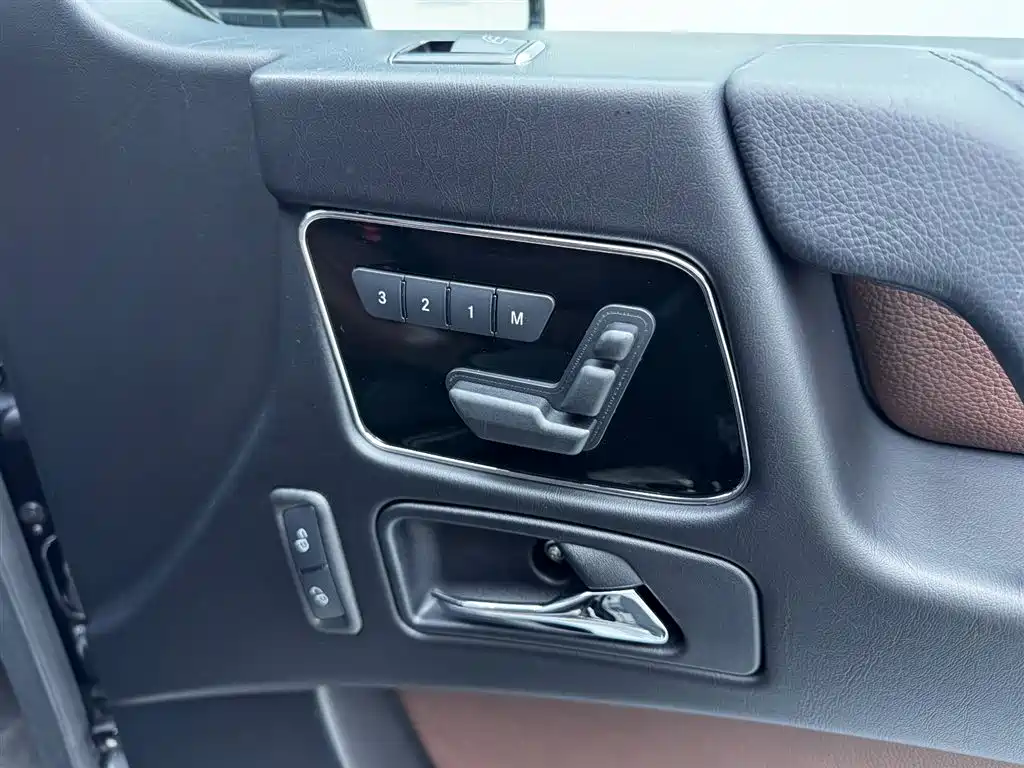 Mercedes-Benz G-Class 2013 G 500 фото 12
